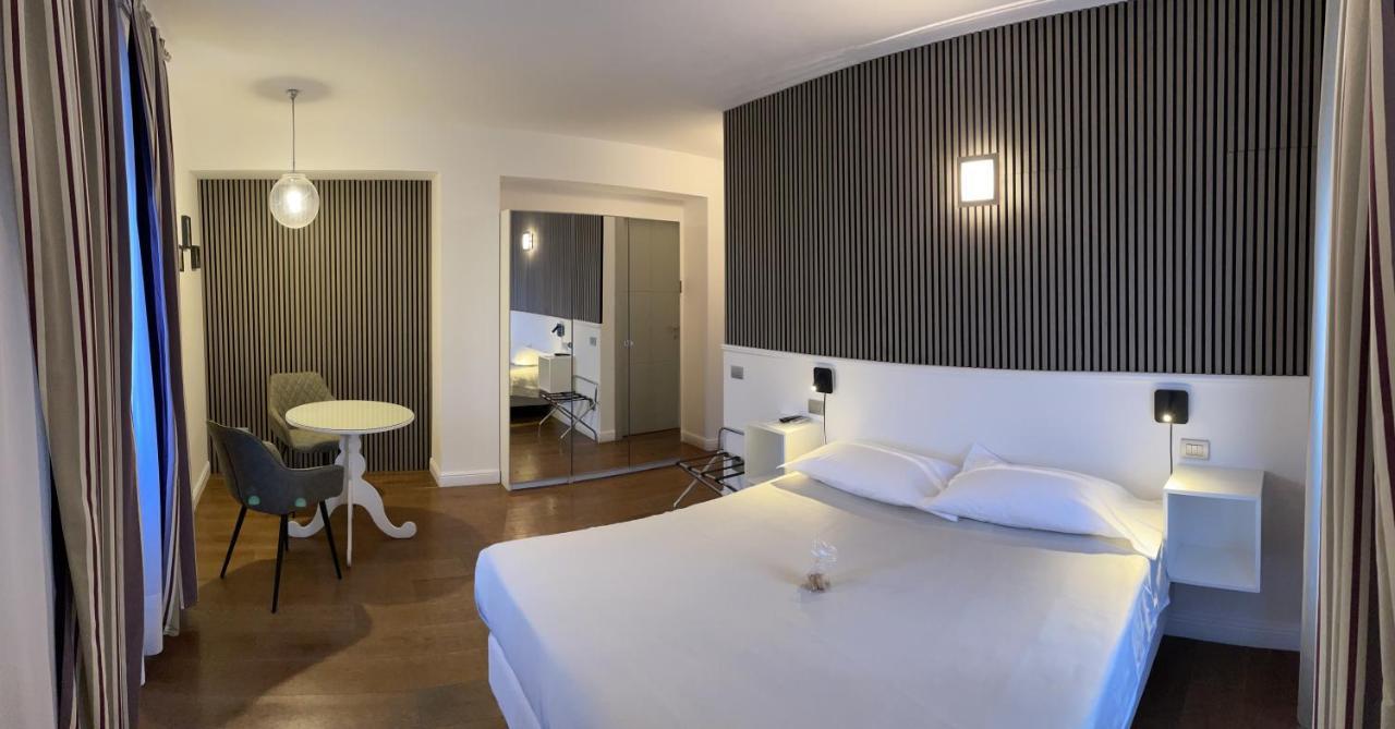 Il Vecchio Borgo Relais Hotel Como Exterior foto